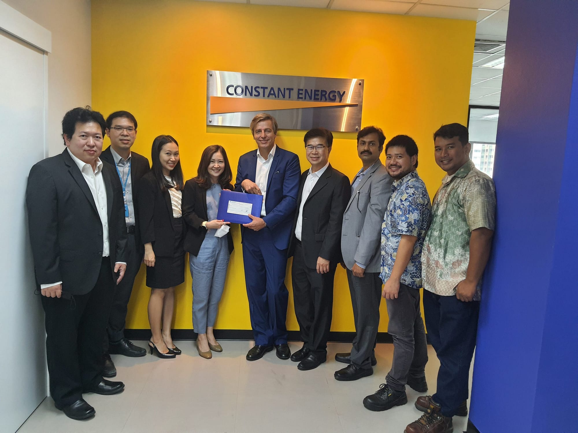 Read more about the article Constant Energy Held a Full Debt Repayment Ceremony with Krungthai Bank For Chang Rai Solar (CRS) Farm